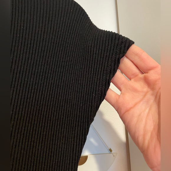 Amour Vert Ribbed Dress - Picture 2 of 6